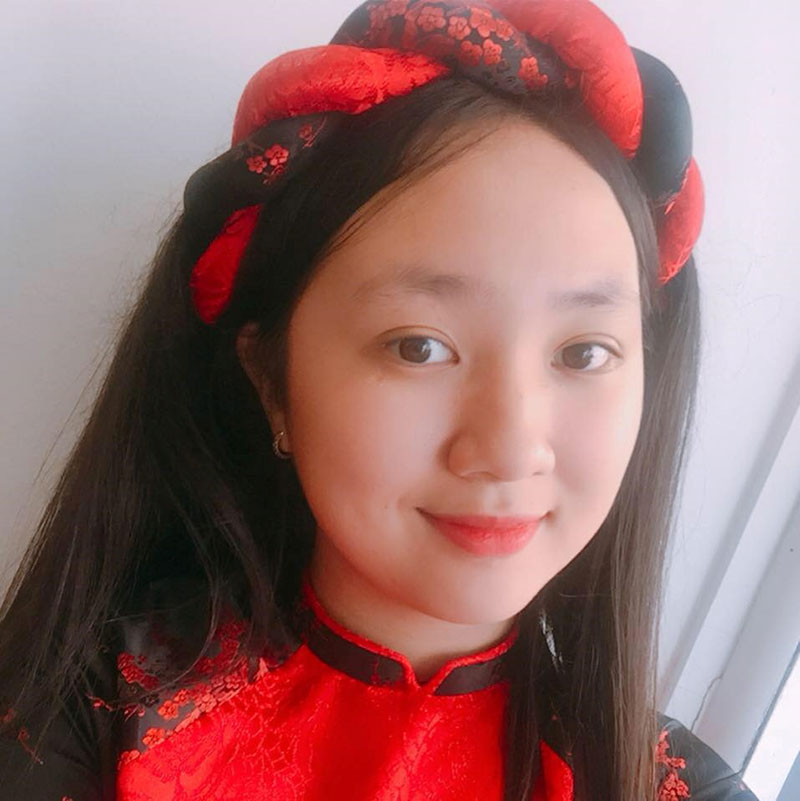 Em gái, em trai ‘tài sắc vẹn toàn’ của người nổi tiếng